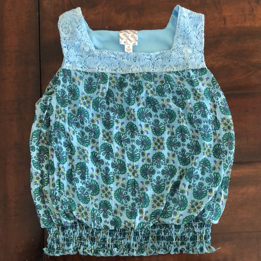 DSigned sleeveless tops - Picture 2 of 13